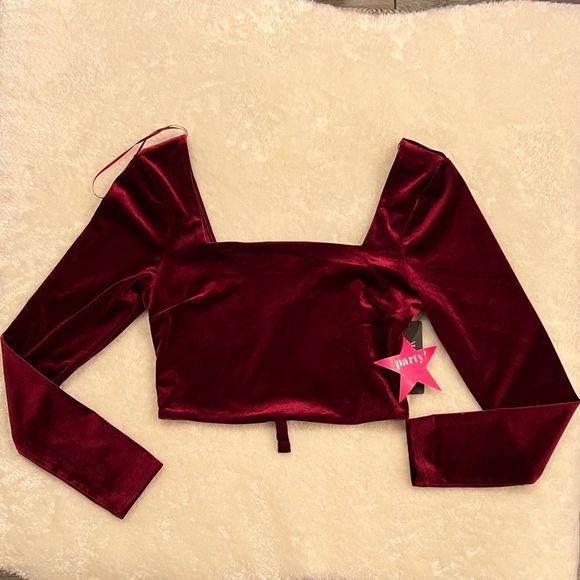 3/$25✨Willow Velvet Long Sleeve Top - Picture 4 of 6